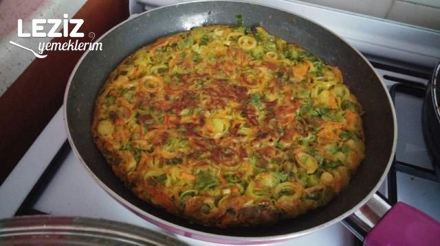 Tavada Nefis Pırasa Böreği