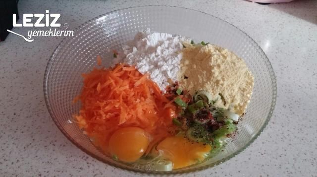 Tavada Nefis Pırasa Böreği