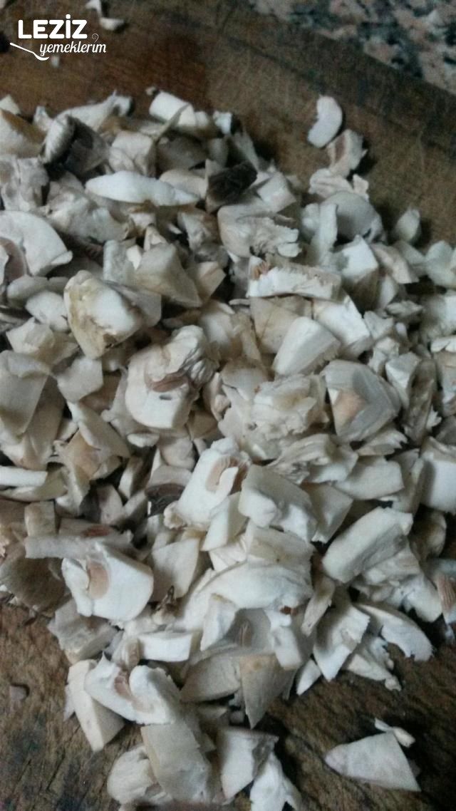 Kolay Mantar Çorbası