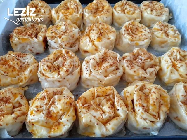 Yalancı Boyoz Böreği Tarifi