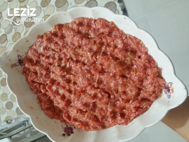Salçalı Köfteli Pilav