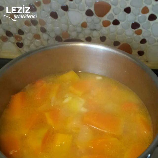 Sütlü Kabak Çorbası Yapılışı