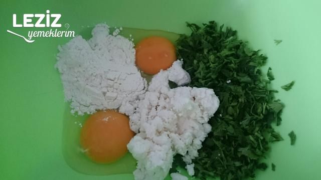 Peynirli Omlet Tarifi