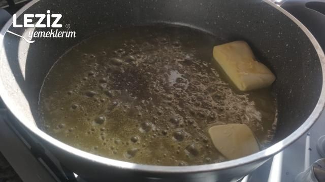 Peynirli İrmik Helvası (Mutlaka Deneyin)