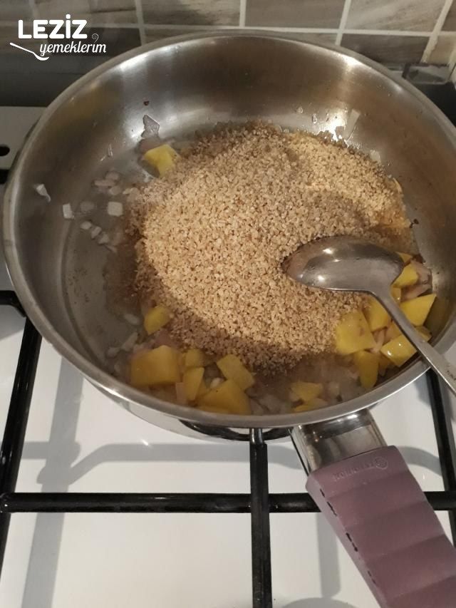 Sebzeli Bulgur Pilavı (Aşamalı Anlatım)
