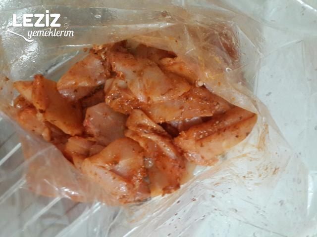 Fırın Poşetinde Mangal Tadında Tavuk