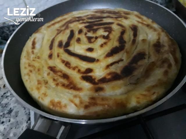 Su Böreği Tadında Tavada Börek