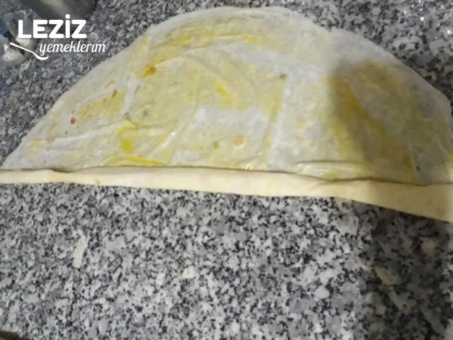 Su Böreği Tadında Tavada Börek