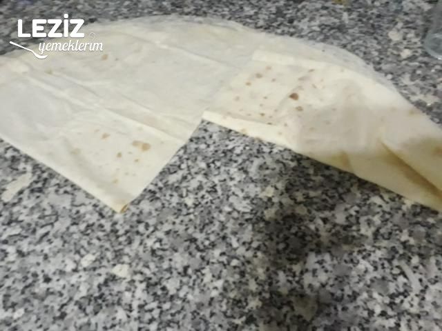 Su Böreği Tadında Tavada Börek