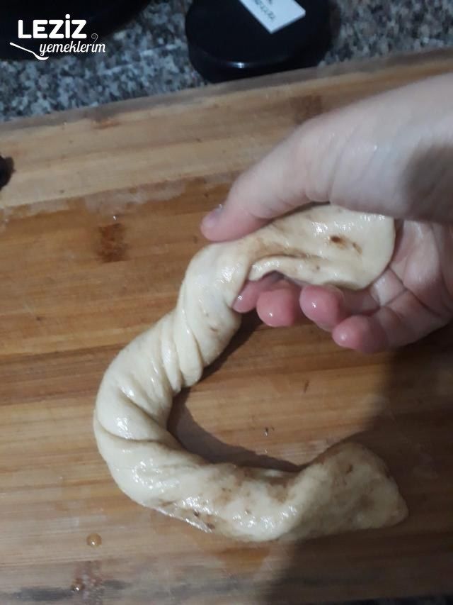 Zeytinli Açma (Pastanedekiler Gibi)