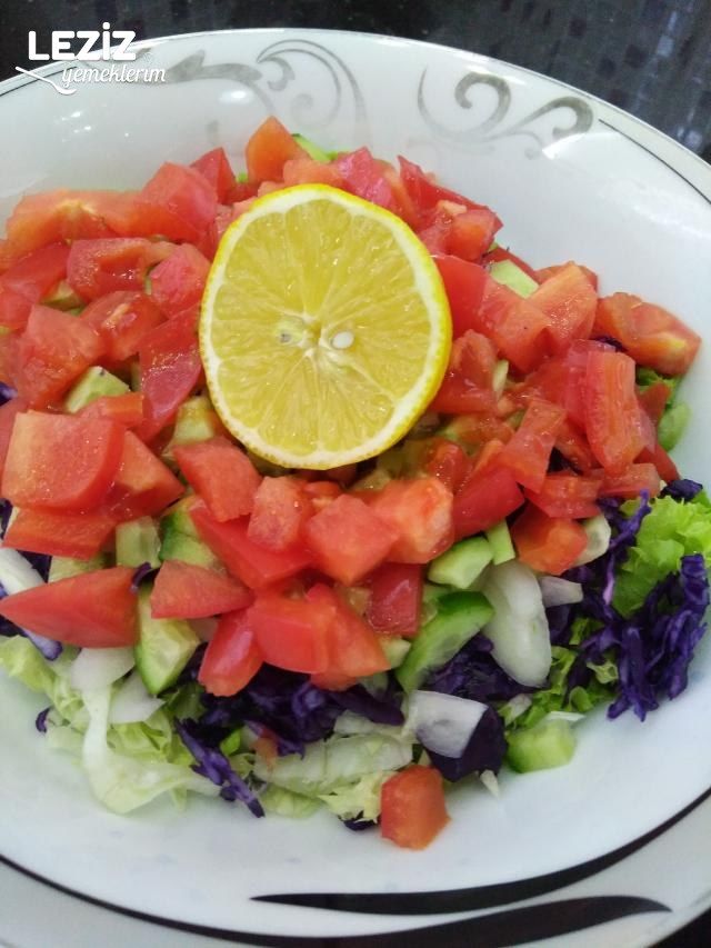 Karışık Salata Nasıl Yapılır