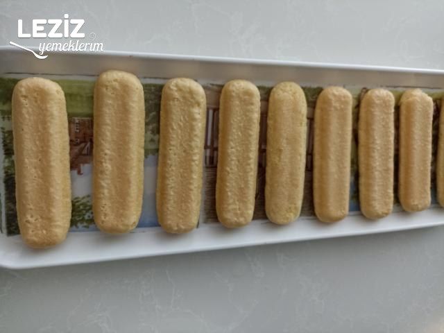 Pratik Kedi Dili Ekler Pasta Tarifi