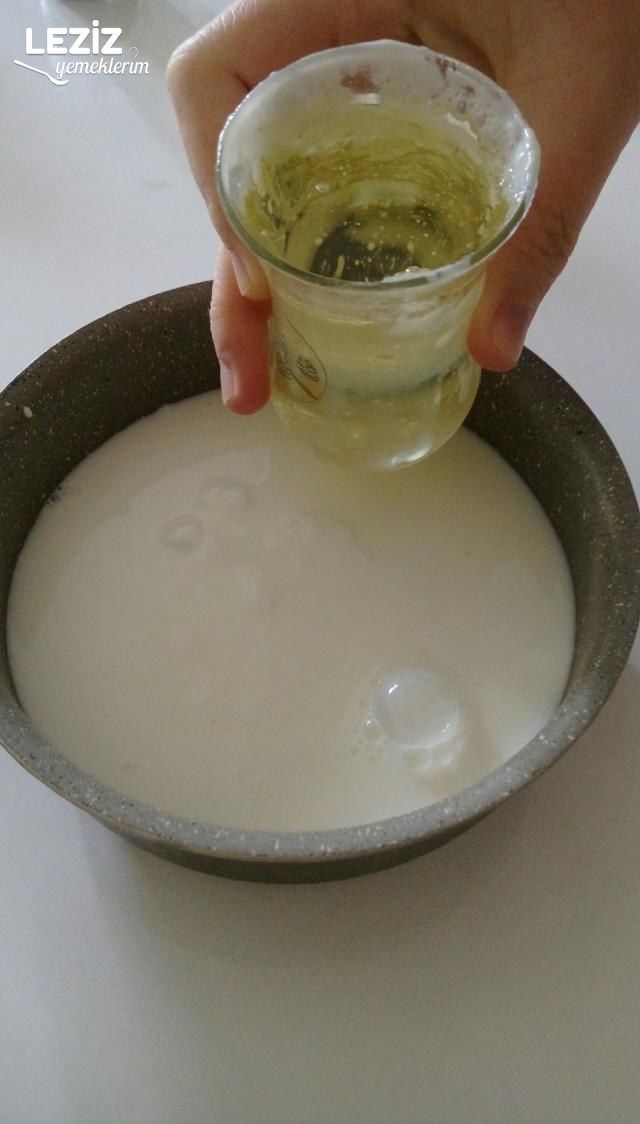 Yumuşacık Pamuk Poğaça Nasıl Yapılır