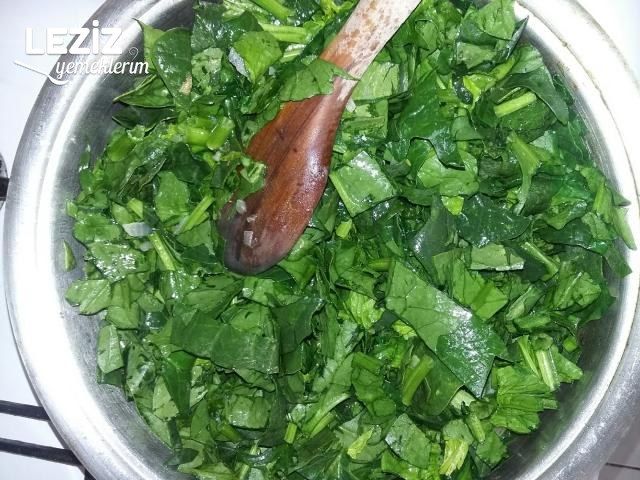 Pirinçli Ispanak Yemeği Tarifi