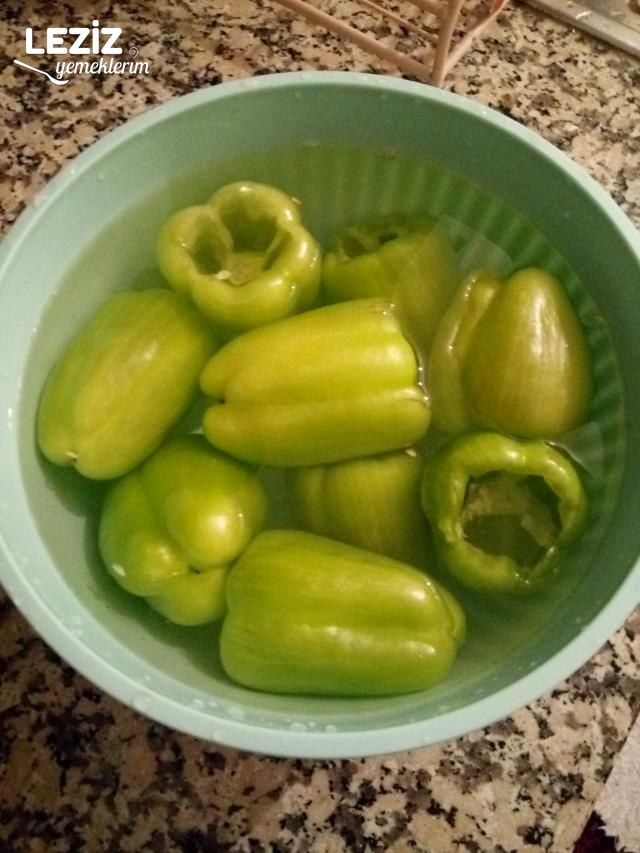Enfes Zeytinyağlı Biber Dolması
