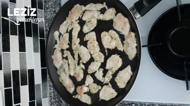 Ekmek Arası Tavuk Döner