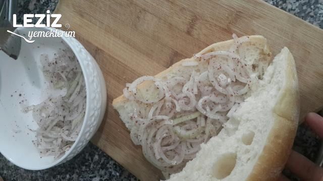 Ekmek Arası Tavuk Döner