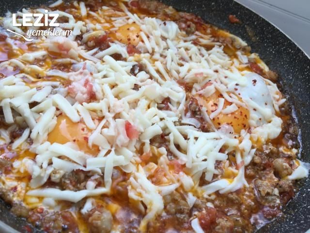 Nefis Kıymalı Yumurta