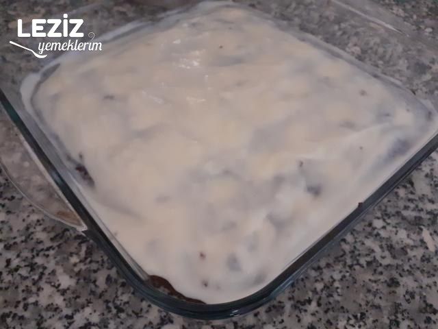 Yumuşacık Muhallebi Dolgulu Kek