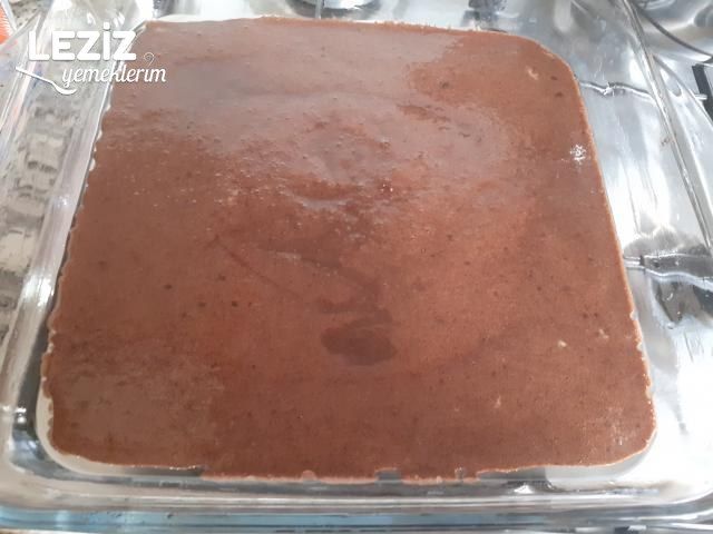 Yumuşacık Muhallebi Dolgulu Kek