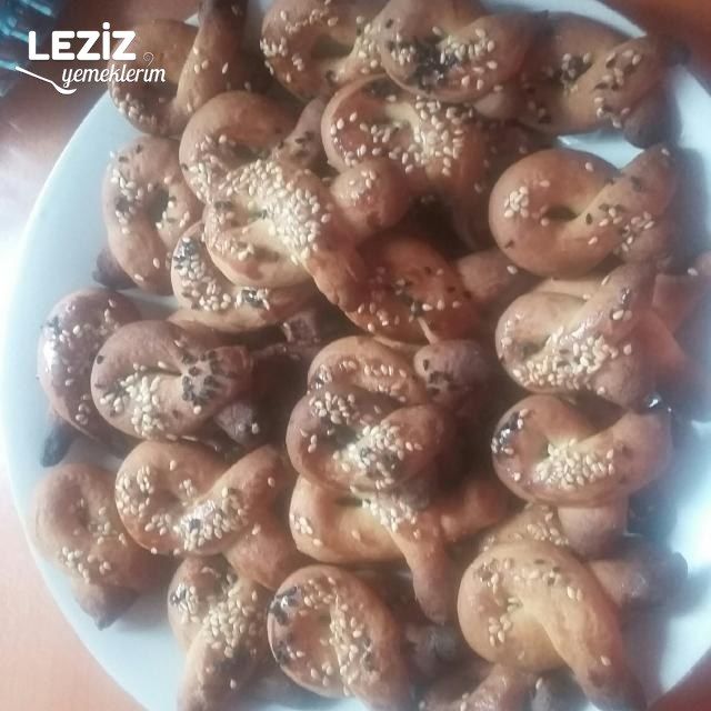 Kıyır Kıyır Tuzlu Kurabiye Tarifi