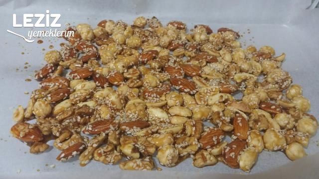 Fırında Ballı Susamlı Çıtır Çerezler (Şekersiz)