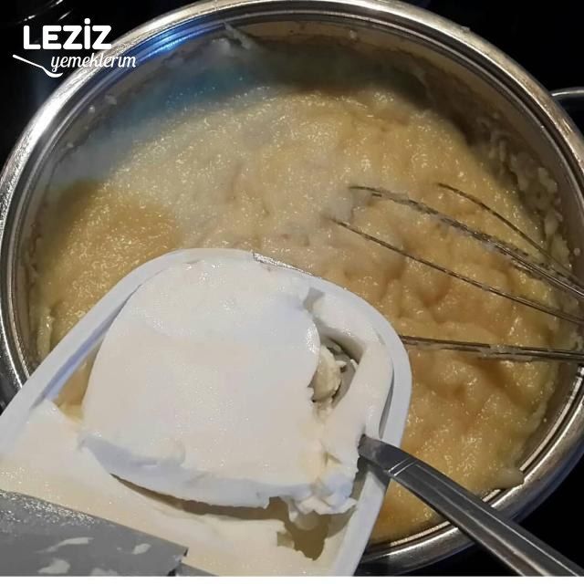 Labneli İrmik Toplar (1 Tarifle 3-4 Farklı Görüntü)