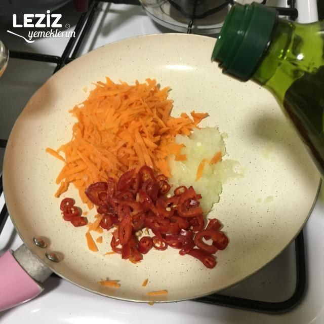 Mantar Sapı Çorbası