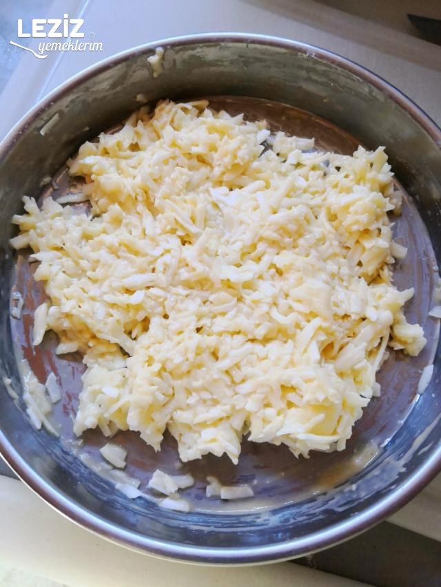 Kaşarlı Puf Patlıcan Kızartması