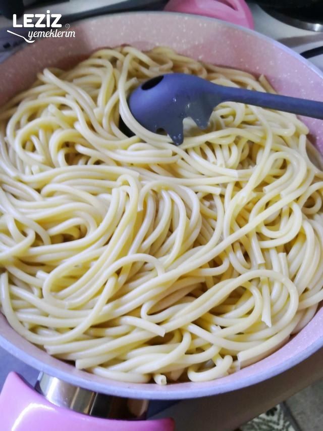 Beşamel Soslu Fırında Makarna Tarifi