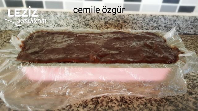 Çikolatalı Bisküvi Pasta Tarifi