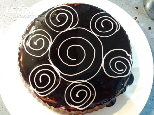 Çikolatalı Tart Kek Tarifi