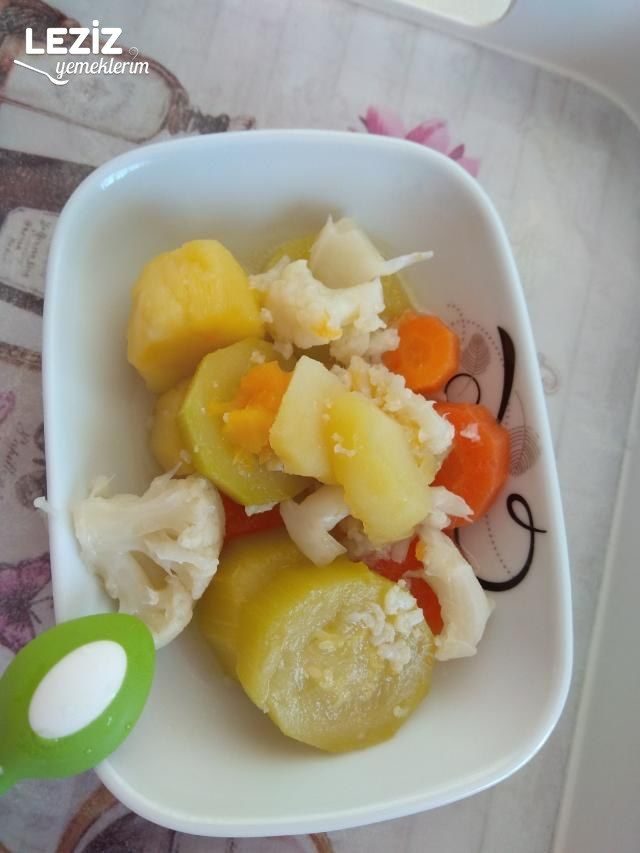 Bebekler İçin Sebze Haşlaması (+8 Ay)