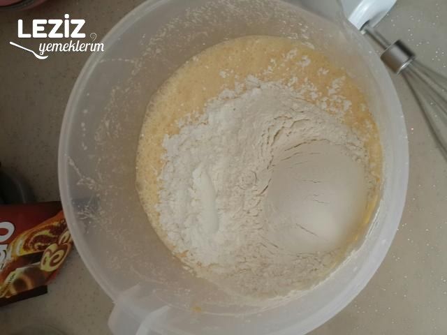 Unsuz Yağsız Sütsüz Kek