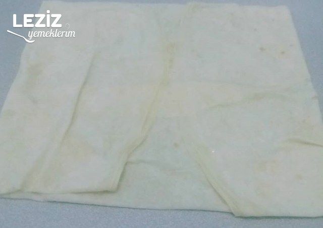 Kıymalı Bohça Börek