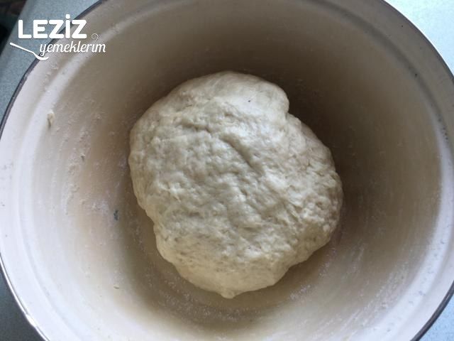 Salçalı Dereotlu Lorlu Poğaça