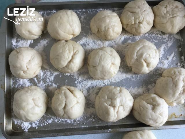 Salçalı Dereotlu Lorlu Poğaça