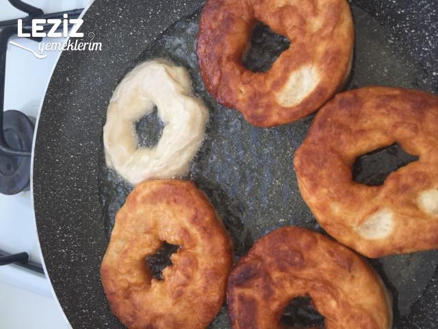 Şekerli Pişiler
