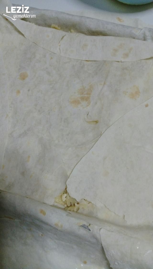 Makarnalı Börek Tarifi