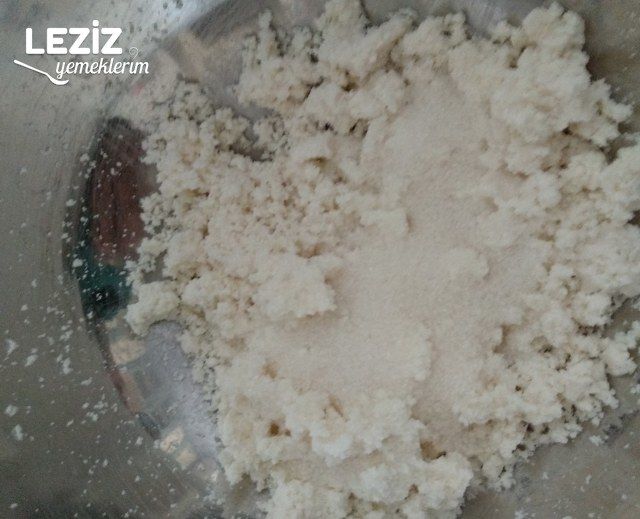 Rus Mutfağından Syrniki (Sırniki)