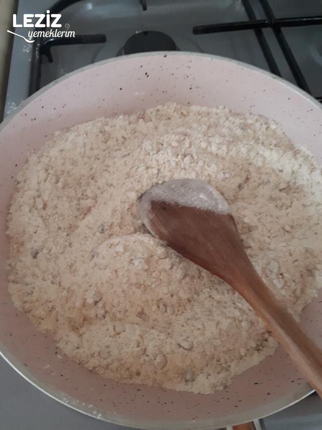 Bademli Kavala Kurabiyesi