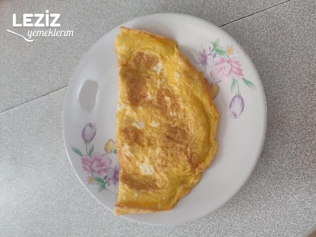 Sade Omlet Tarifi