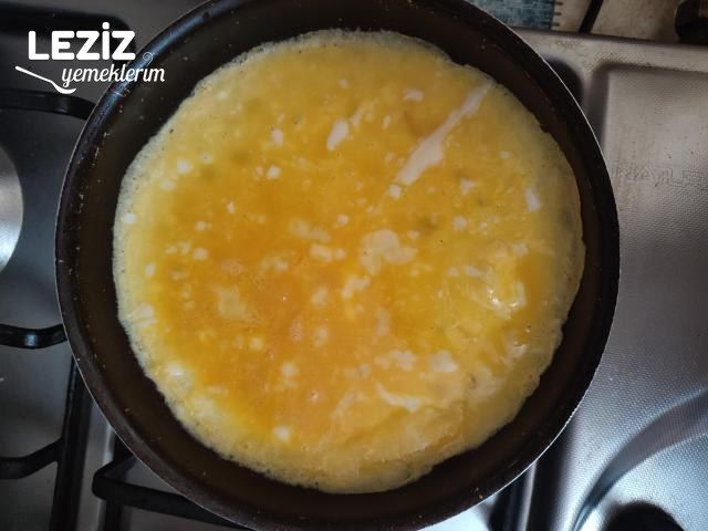 Sade Omlet Tarifi