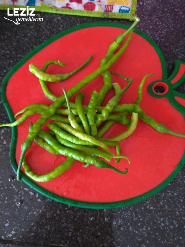 Domates Soslu Biber Kızartması