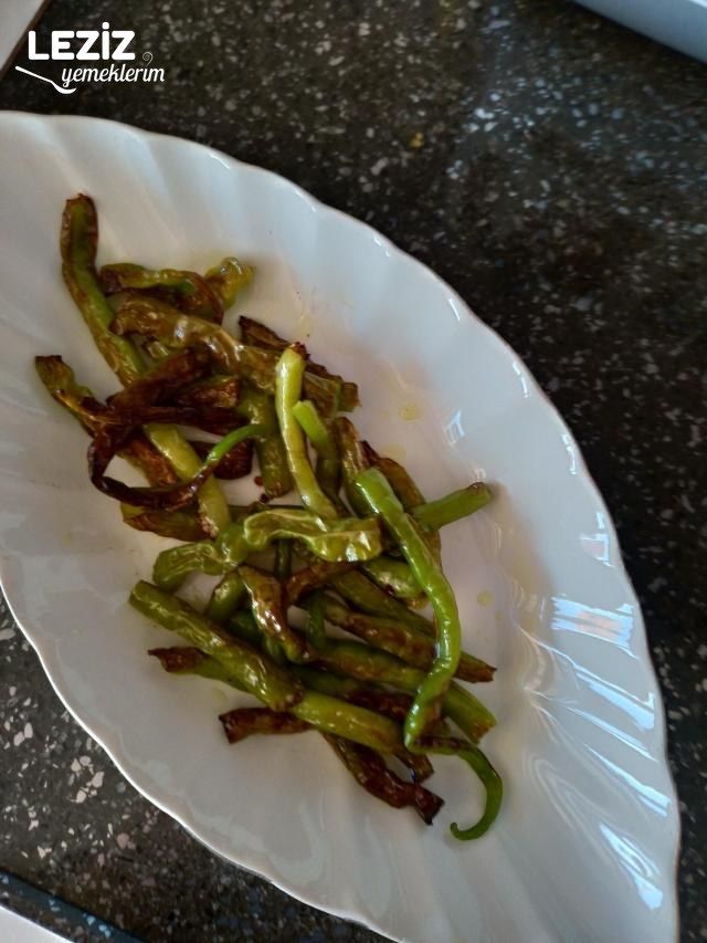 Domates Soslu Biber Kızartması