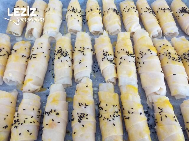 Katmer Börek (İster Buzluğa Atın, İster Pişirin)