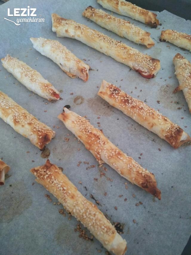 3 Malzemeli Susamlı Börek