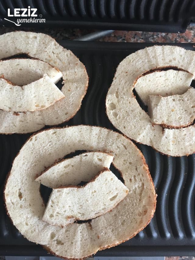 Bayat Simit İle Nefis Tost