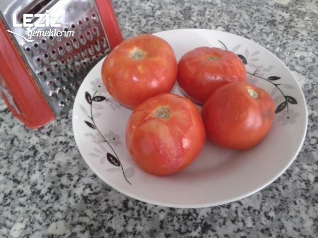 Domatesli Şehriyeli Çorba