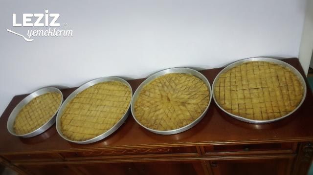 El Açması Baklava Tarifi (90 Kat)